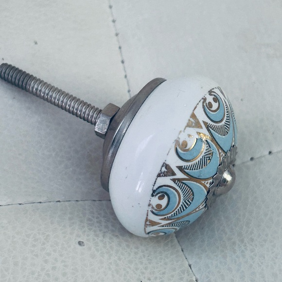 Anthropologie Ceramic Blue  & White Round Doorknobs Silver Accents - Picture 7 of 10
